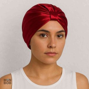 Bonnet en satin rouge, style élégant et tendance