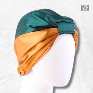 Bonnet en Satin Vert Papillon