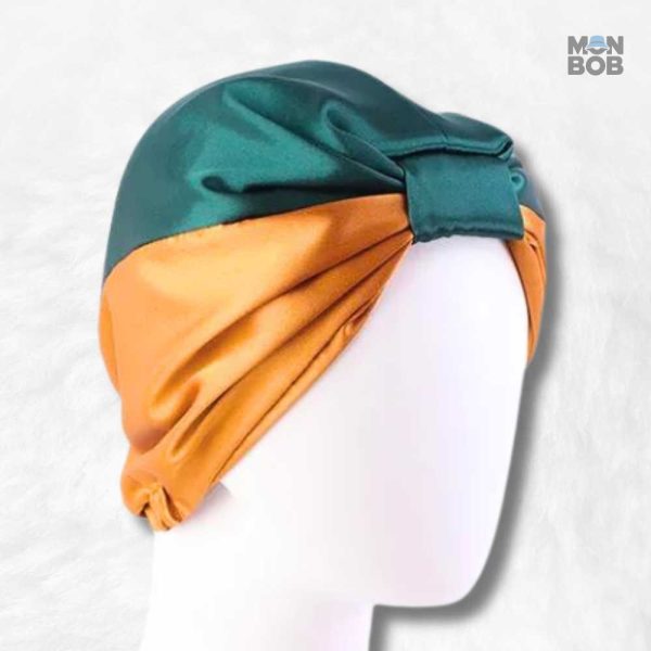 Bonnet en Satin Vert Papillon