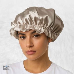 Bonnet en Soie Argenté pour un look élégant