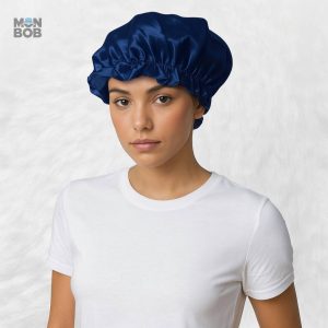 Bonnet de nuit en soie bleu nuit, confort et style réunis