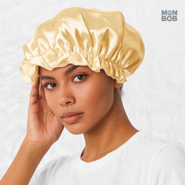Bonnet en Soie Charlotte, finition luxueuse en or