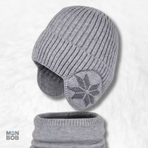 Bonnet enfant gris clair avec écharpe assortie