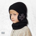 Accessoire chaud pour enfant, bonnet et écharpe noirs