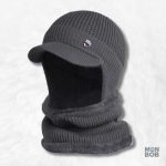 Bonnet gris pour homme avec écharpe assortie