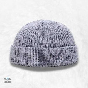 Bonnet gris pour homme, accessoire tendance et chaud