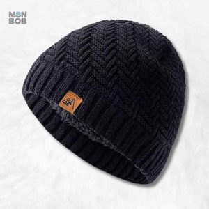 Bonnet luxe noir pour homme, style élégant et moderne