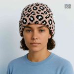 Accessoire mode : Bonnet Léopard en teinte rose chic