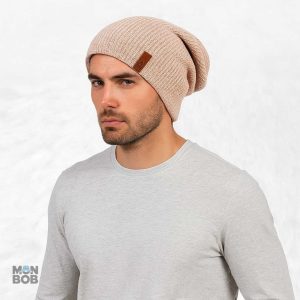 Accessoire mode : Bonnet Beige long, parfait pour l'hiver