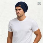 Bonnet bleu long, parfait pour se protéger du froid avec style