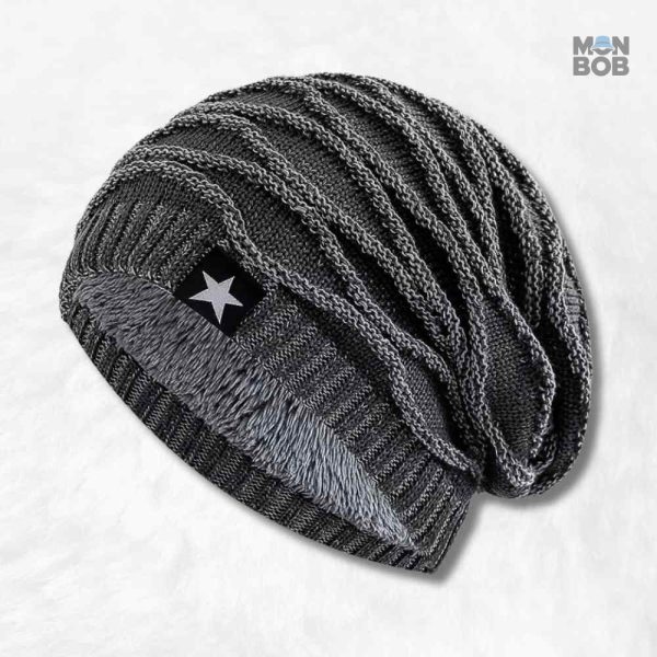 Bonnet long femme gris en tricot pour une touche élégante