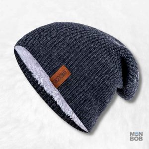 Bonnet long gris foncé, accessoire tendance pour l'hiver