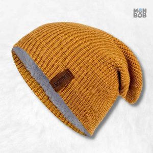 Bonnet long jaune pour un style décontracté et tendance