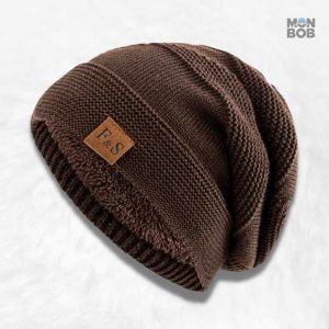 Bonnet long marron foncé pour un style élégant et chaleureux