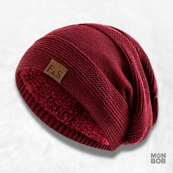 Bonnet long rouge, un accessoire tendance pour cet hiver