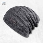Bonnet long tricot gris, accessoire de mode pour l'hiver