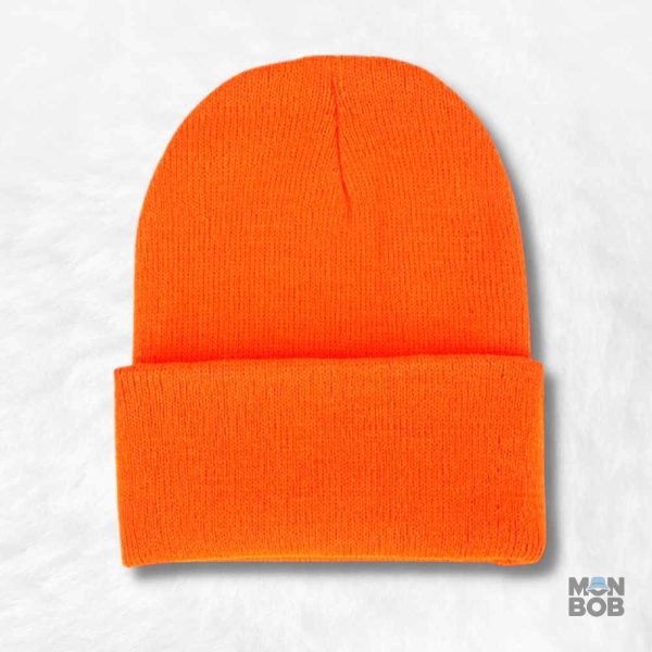 Bonnet orange fluo pour un style audacieux et tendance