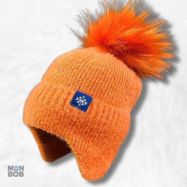 Bonnet en laine orange avec pompon