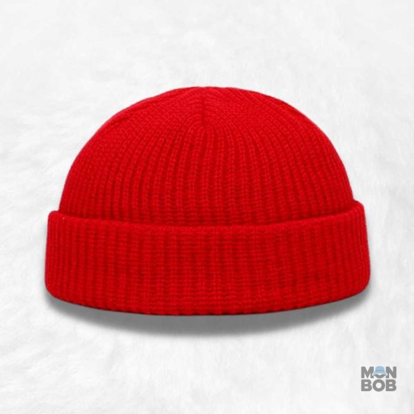 Bonnet rouge pour homme, accessoire de mode essentiel