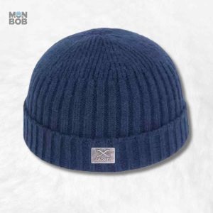 Bonnet Snow bleu pour un style hivernal tendance