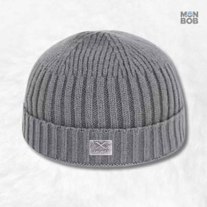 Bonnet Snow gris pour un style hivernal tendance