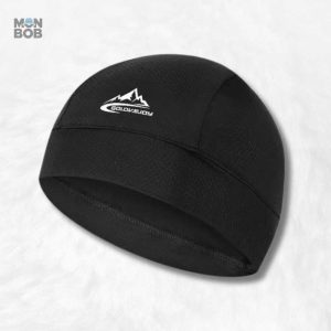 Bonnet sport noir pour un look dynamique et tendance