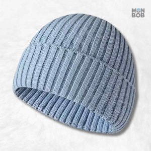 Bonnet tricot bleu ciel élégant et confortable