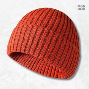 Bonnet tricot orange pour un style décontracté