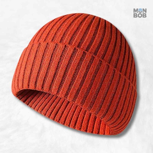 Bonnet tricot orange pour un style décontracté