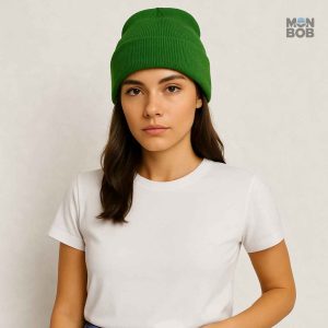 Bonnet femme vert tendance, accessoire chaud et stylé