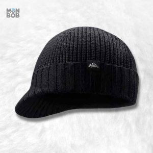 Bonnet noir à visière courte, style décontracté et moderne