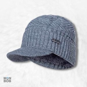 Bonnet gris à visière avec doublure confortable