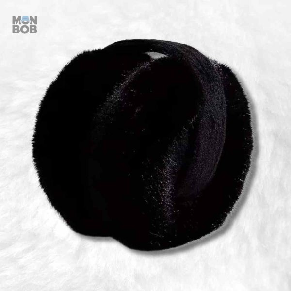 Cache oreille fourrure noir pour une protection contre le froid