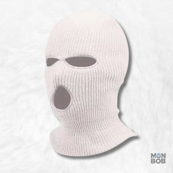 Cagoule blanche 3 trous pour un look unique et stylé