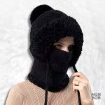 Bonnet noir pour femme, style cagoule pratique et élégant