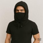 Cagoule capuche noire, accessoire pratique et polyvalent