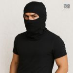 Cagoule noire idéale pour le ski et les activités en extérieur