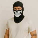 Cagoule décorée d'un motif tête de mort, style unique et original