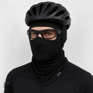 Accessoire vélo : cagoule adaptée aux lunettes