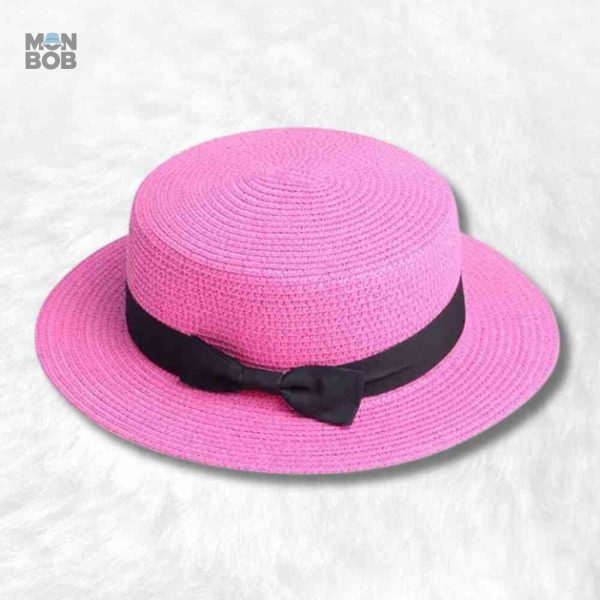 Canotier en paille rose fuchsia élégant et tendance
