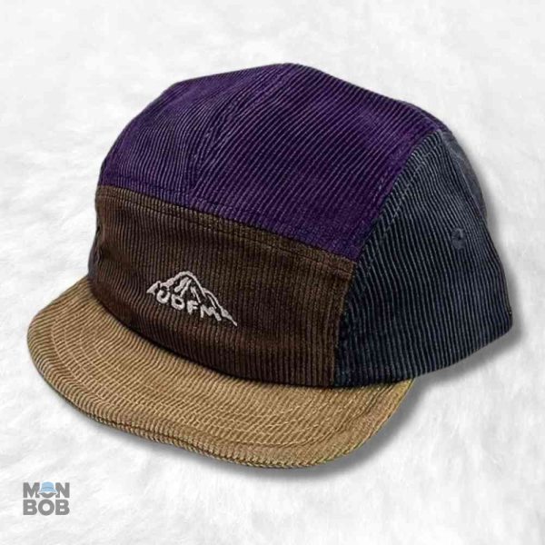 Casquette 5 Panel en velours marron pour un style décontracté