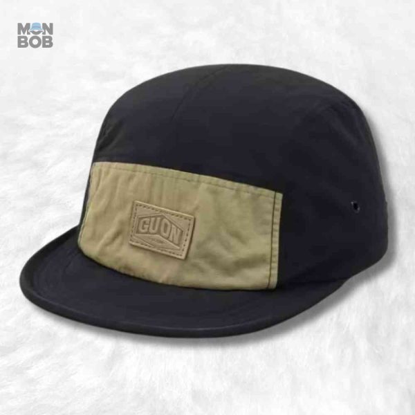 Casquette 5 Panel Skate noire, style décontracté et moderne