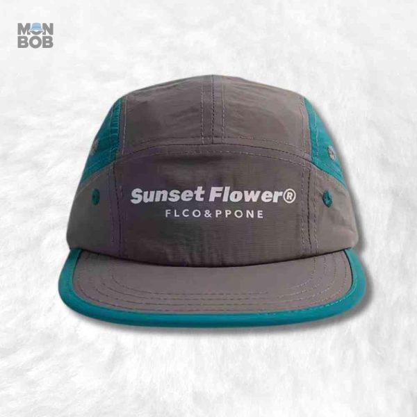 Casquette 5 Panel grise pour un look sportif et décontracté