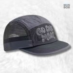 Casquette 5 Panel grise pour un look décontracté et tendance