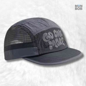 Casquette 5 Panel grise pour un look décontracté et tendance
