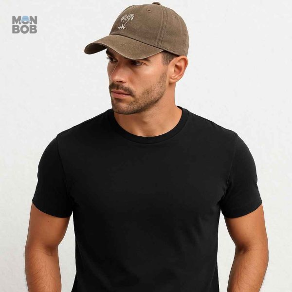 Casquette été marron au design tropical