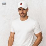 Style décontracté avec casquette fraise