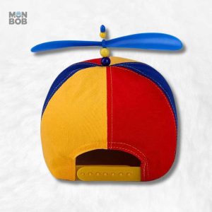 Casquette à hélice, accessoire amusant pour tous les âges