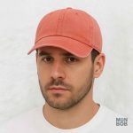 Casquette en jean saumon, accessoire tendance et unique
