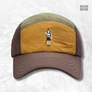Casquette Minimaliste Jaune en style moderne